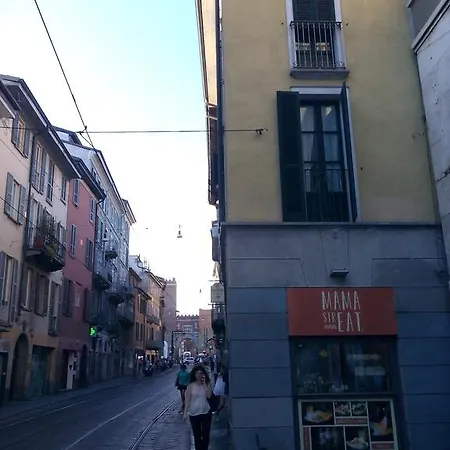 Ticinese Home Apartamento *